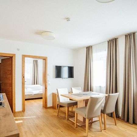 Apartmenthaus Strasswirt De Luxe Tröpolach Extérieur photo