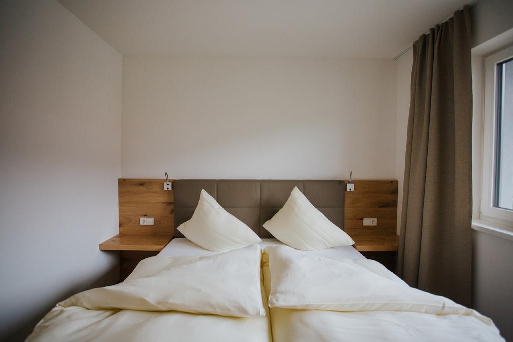Apartmenthaus Strasswirt De Luxe Tröpolach Extérieur photo