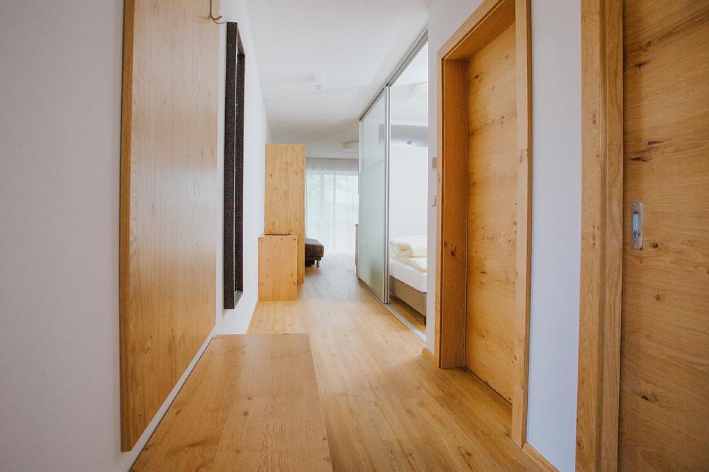 Apartmenthaus Strasswirt De Luxe Tröpolach Extérieur photo