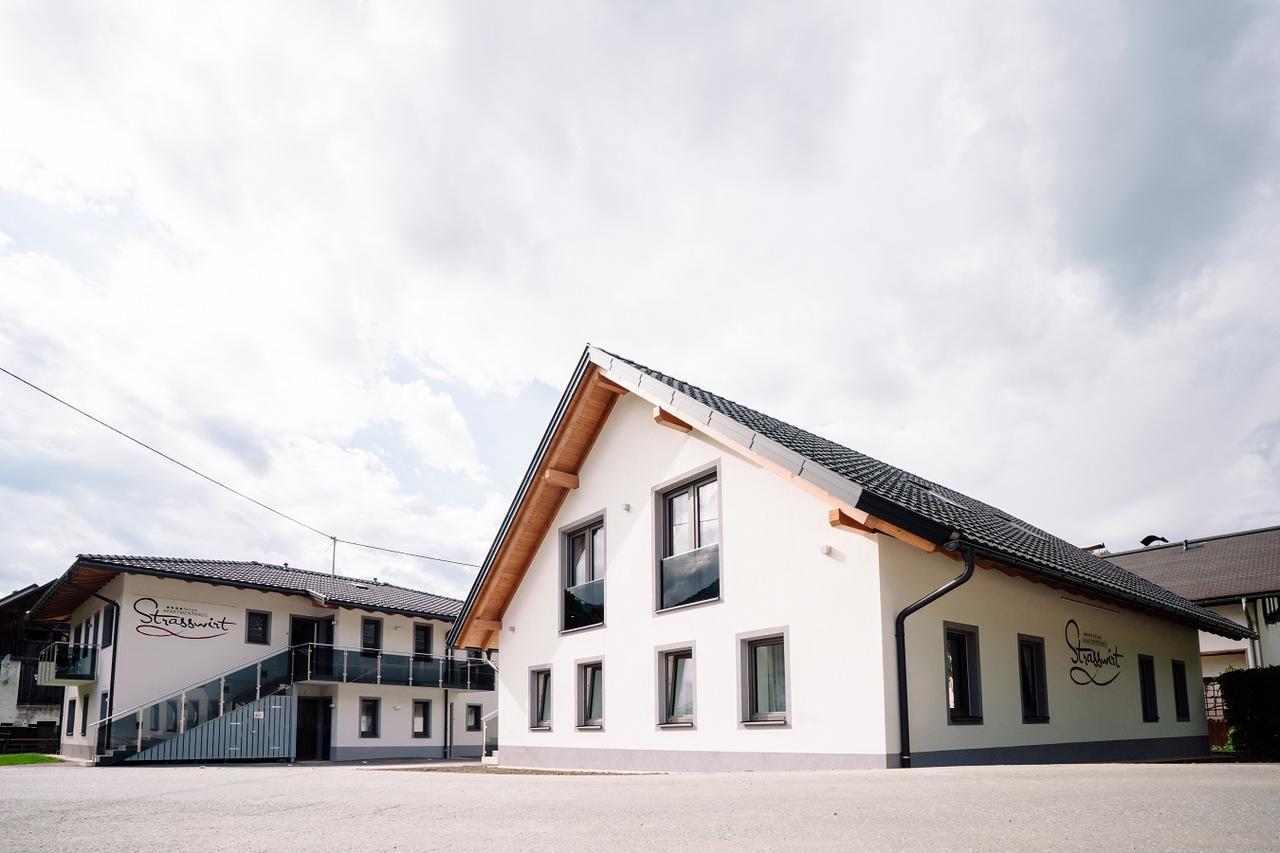 Apartmenthaus Strasswirt De Luxe Tröpolach Extérieur photo