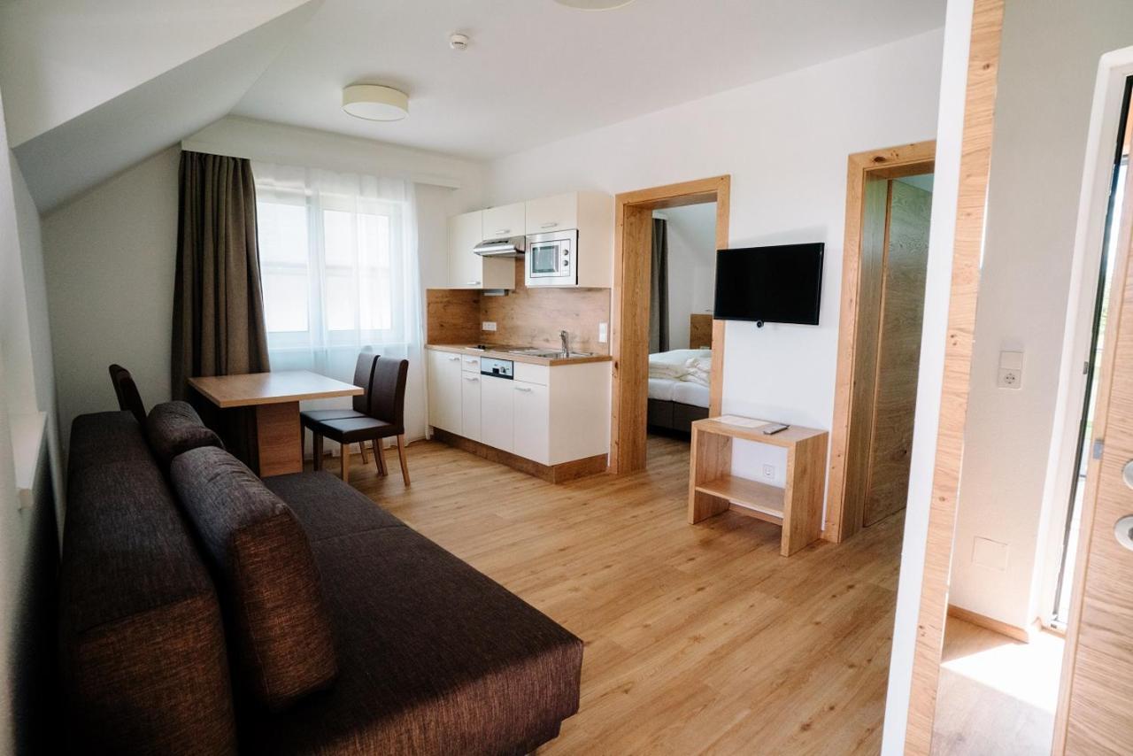 Apartmenthaus Strasswirt De Luxe Tröpolach Extérieur photo
