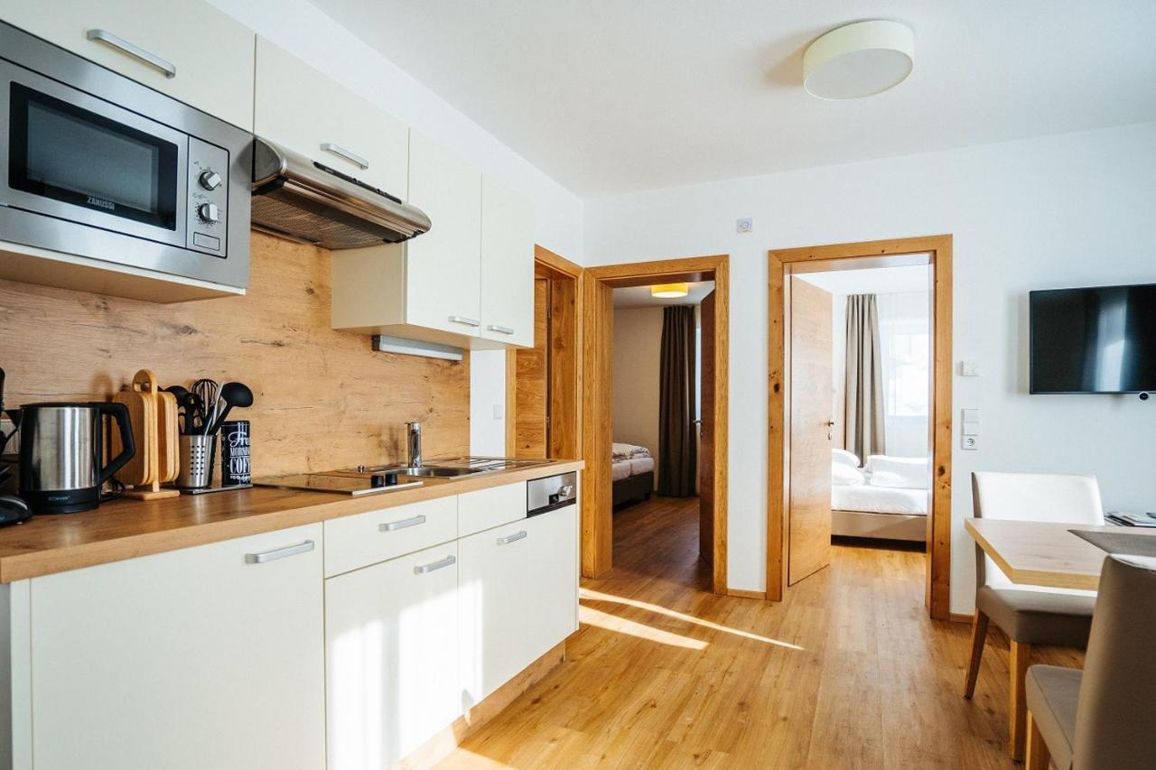 Apartmenthaus Strasswirt De Luxe Tröpolach Extérieur photo